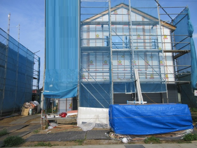 【仲介手数料無料】新築戸建　東松山市石橋1630-6（全31棟）の前面道路含む現地写真