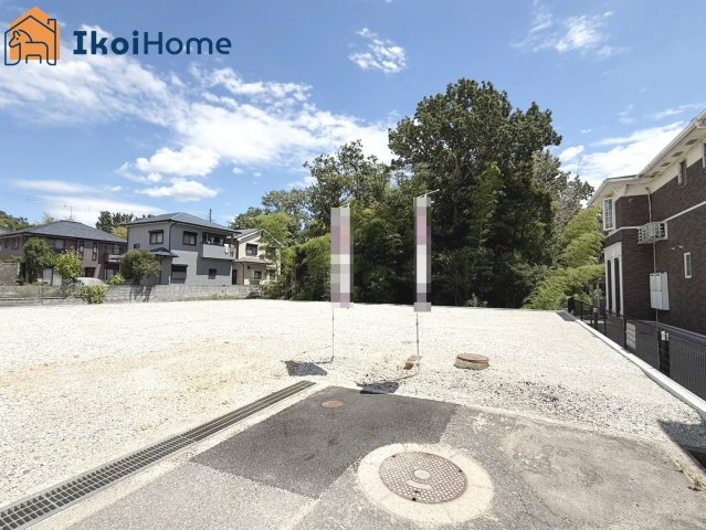 明石市金ケ崎魚住町金ケ崎　土地の前面道路含む現地写真|●年中無休：当日予約可●前面道路と高低差がなく入出庫も楽々安心！