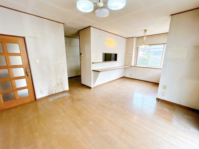 小山市中久喜3丁目　中古戸建の居間・リビング
