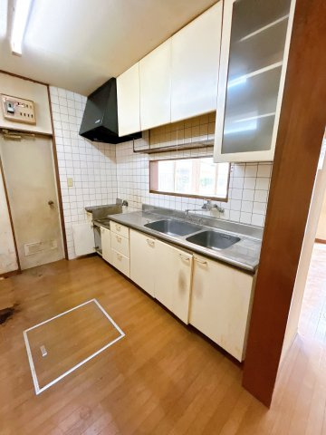 小山市中久喜3丁目　中古戸建のキッチン