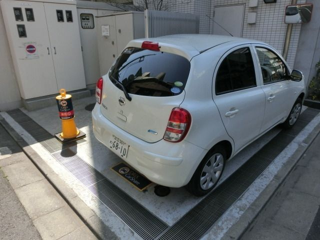 ステーションフロント両国の駐車場