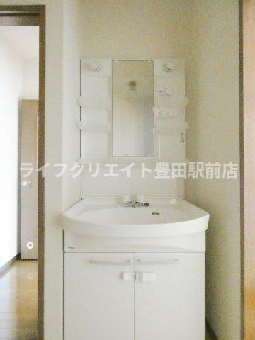 マーベリー石川の洗面所