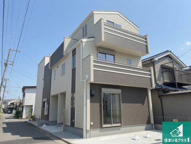 堺市堺区山本町　新築一戸建ての外観|安心の10年保証！外観を美しく保ち、雨水で汚れを落とします！気になることがありましたら、お気軽にお問い合わせください！