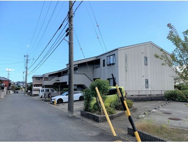 カピラハイツの駐車場