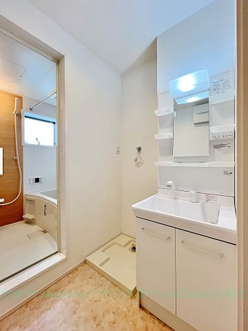 LUXE.STYLE辻町EASTの洗面所