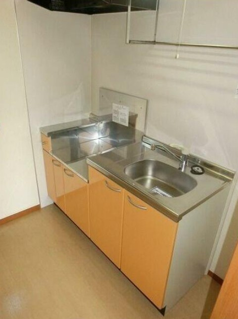 松戸市六実５丁目のアパートのキッチン