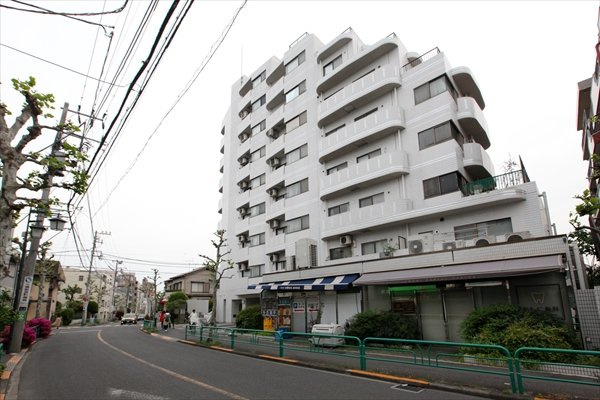 ラフィネ西荻の外観|耐震基準適合マンション、ラフィネ西荻は即日現地案内可能となっておりますので、お気軽にお問い合わせください！