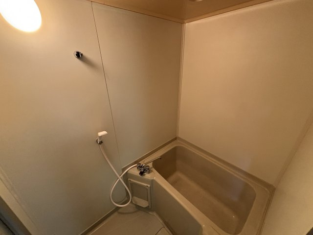 ホームズ青戸の浴室