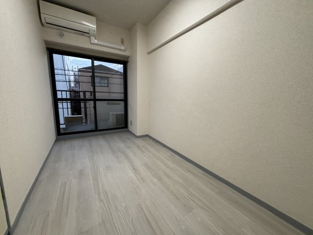ホームズ青戸の洋室
