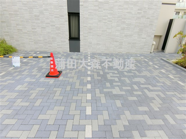 BluRock大鳥居の駐車場