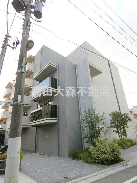 BluRock大鳥居の外観