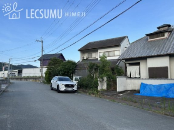 姫路市夢前町寺/中古戸建の前面道路含む現地写真