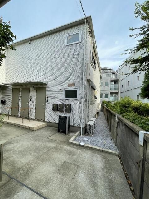 リラ石川台のエントランス