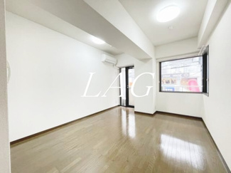 【居間・リビング】 | メインビル調布 | 洋室のお部屋です。