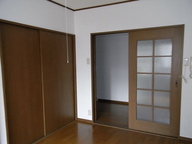 神戸市灘区福住通５丁目の賃貸マンションの洋室