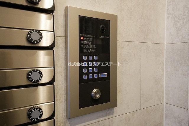 Nu岸里駅前のセキュリティ