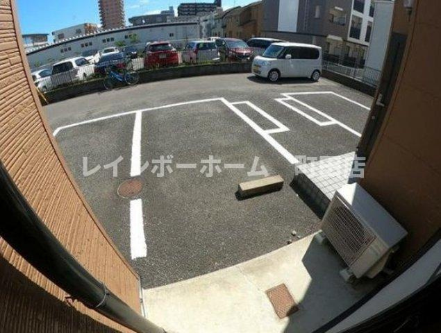 レブ・メゾン・シミズ参番館※初期費用分割後払いサービス利用可能物件の駐車場
