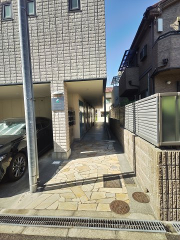 アメニティサンライズのエントランス|建物の内部です