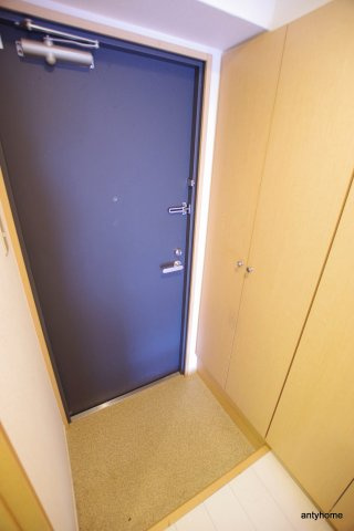 ソルレヴェンテ梅田　仲介手数料無料の玄関