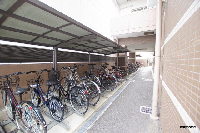 ソルレヴェンテ梅田　仲介手数料無料の駐車場