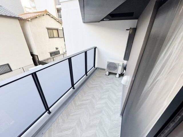 ＬＵＭＥＥＤ南千住のバルコニー