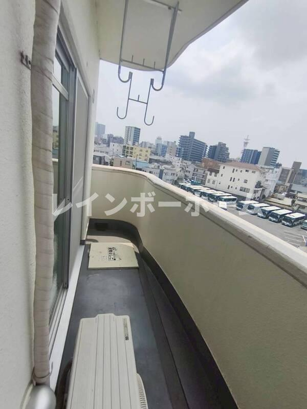 クロシェット松戸のバルコニー|外からの目が気にならないバルコニーで洗濯物が干せます