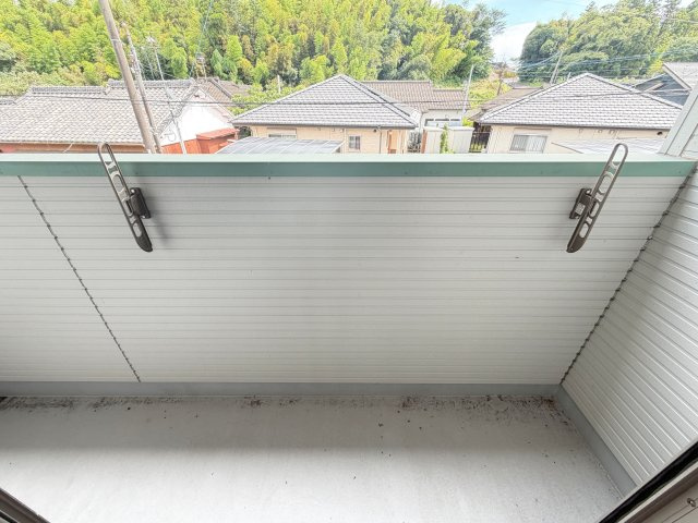 サンハイツ川西K棟のバルコニー