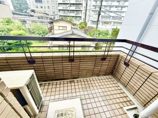 元麻布ウエストパークマンションのバルコニー