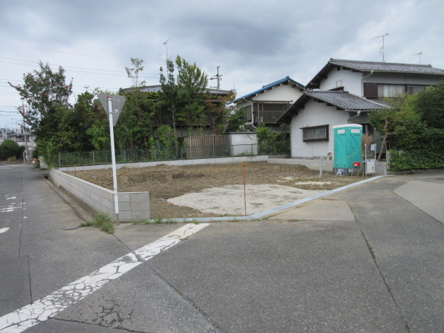 【仲介手数料無料】新築戸建　嵐山町志賀1-28（全1棟）の前面道路含む現地写真