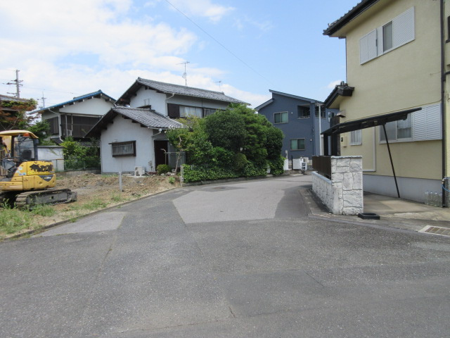 【仲介手数料無料】新築戸建　嵐山町志賀1-28（全1棟）の前面道路含む現地写真