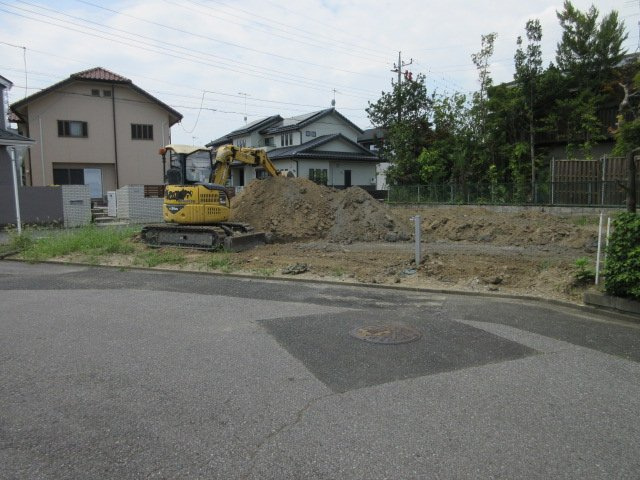 【仲介手数料無料】新築戸建　嵐山町志賀1-28（全1棟）の前面道路含む現地写真