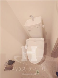 【トイレ】 | UKマンション | 清潔感のあるトイレです