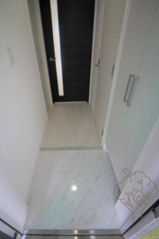 プライマル南森町の玄関