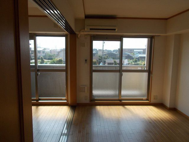 ファミール松坂　　刈谷市の賃貸ならクラスホーム刈谷店の居間・リビング