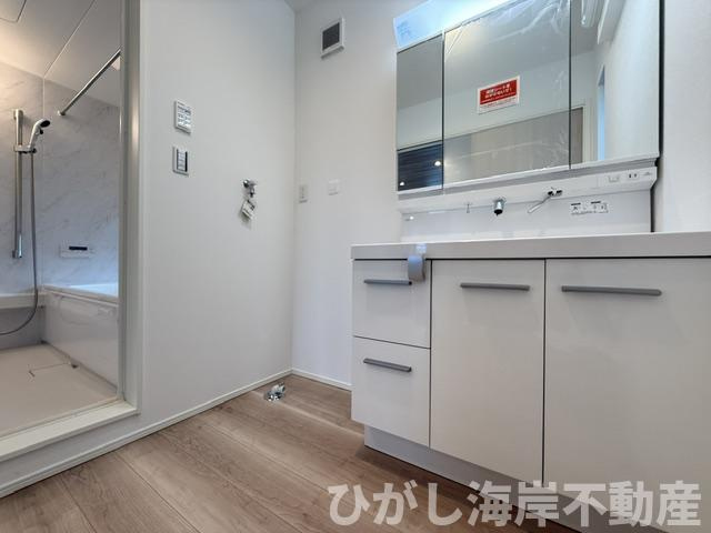茅ヶ崎市下町屋２丁目　新築戸建　全5棟の脱衣所|脱衣スペース