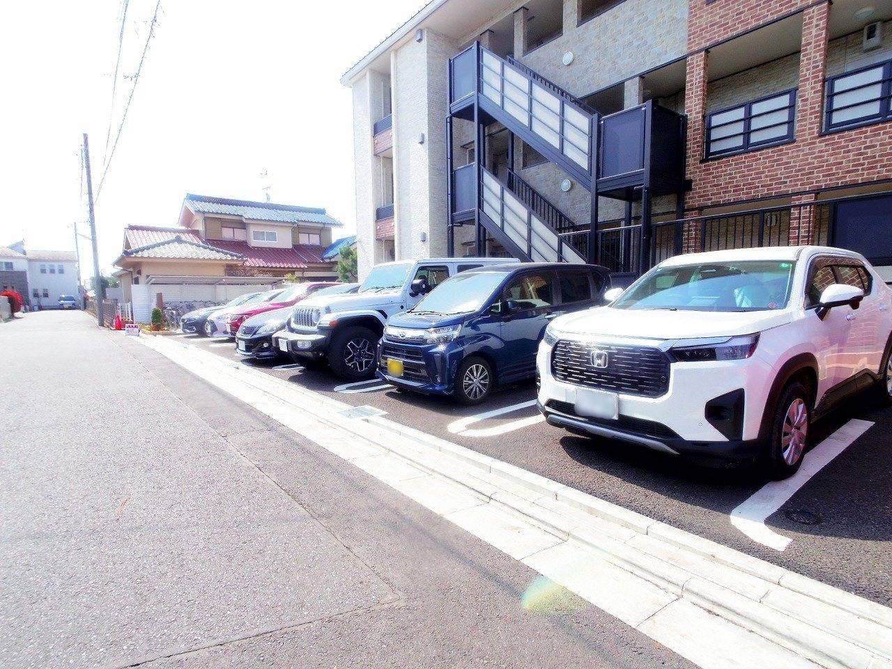 ラ　フレーズ　ミニョンの駐車場