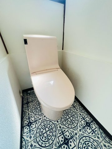 高丸7丁目貸家のトイレ