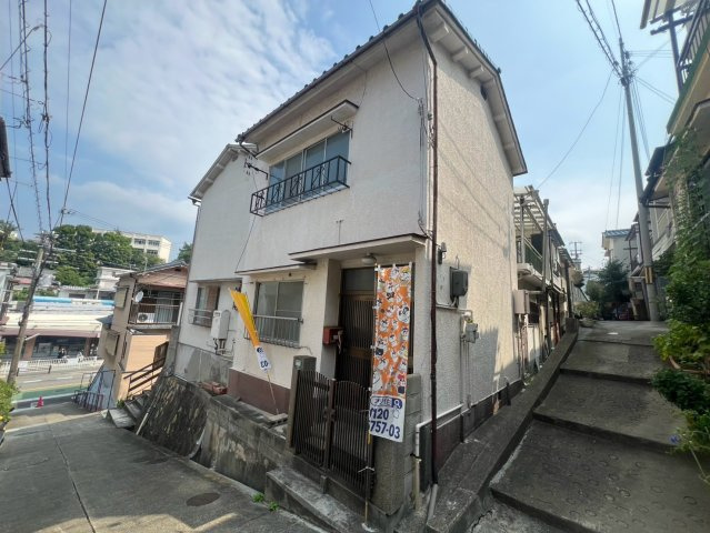 高丸7丁目貸家の外観