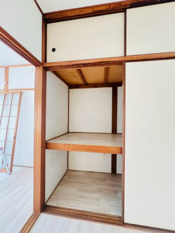 高丸7丁目貸家の収納