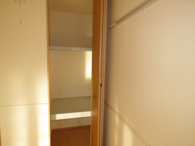 エミグランドの収納|反転タイプ
