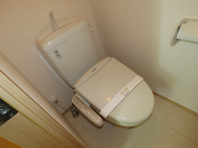 エミグランドのトイレ|反転タイプ