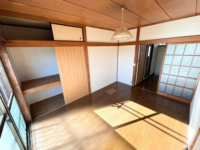 ひまわりハイツの居間・リビング