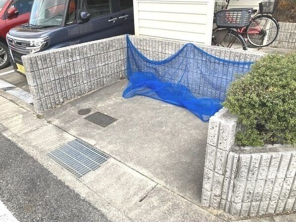 ブラウンハウスのその他