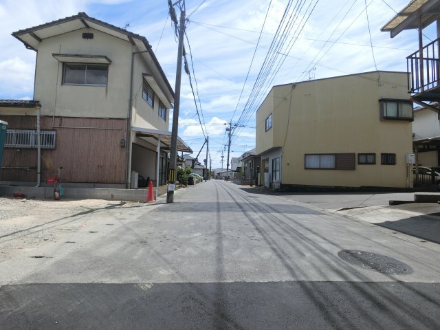 小城市小城町第6　1号棟の前面道路含む現地写真|前面道路含む現地写真です