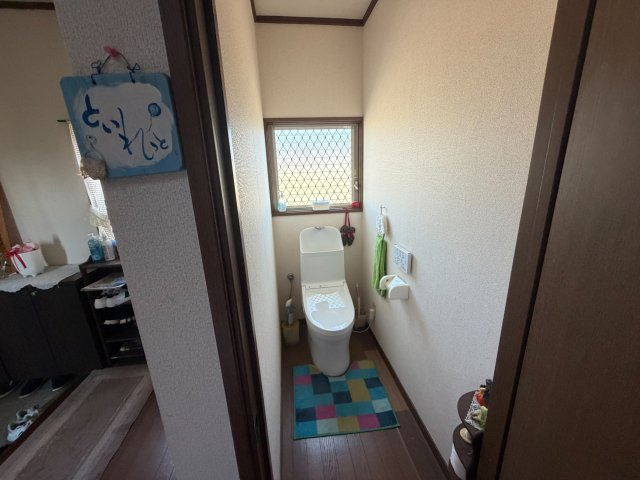 大川市向島 5LDK 中古一戸建てのトイレ