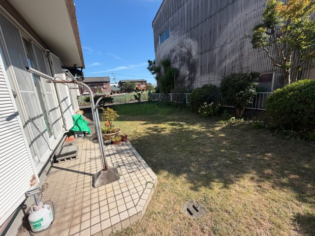 大川市向島 5LDK 中古一戸建ての庭