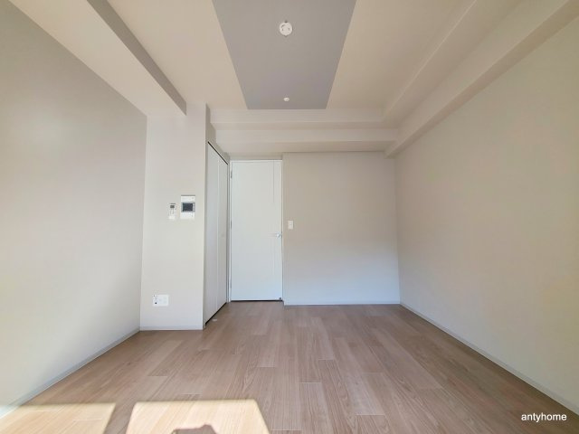 ワーブ大阪本町　仲介手数料無料の洋室