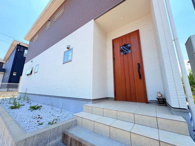 行橋市南泉3丁目　インナーバルコニー　4SLDKの外観