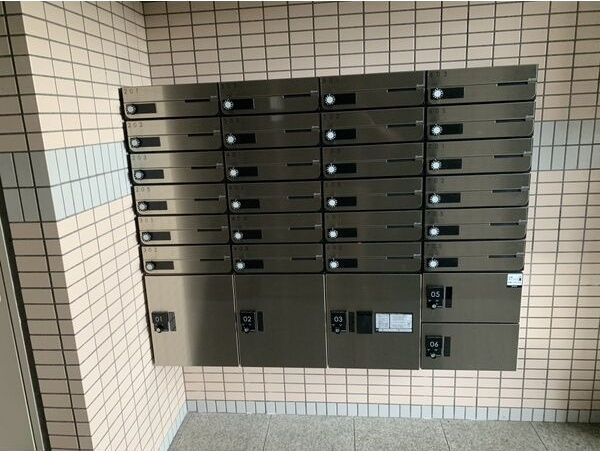 グランメール香久山のロビー