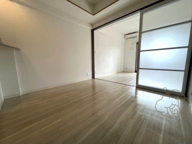 コンソラーレ同心の居間・リビング